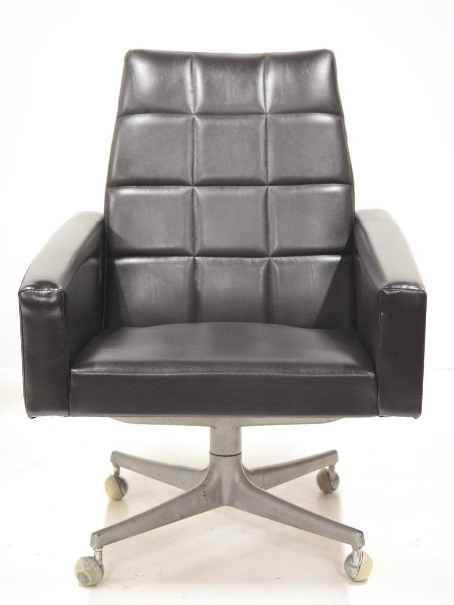 Set Of Mid Century Black Faux Leatherette Swivel Armchairs, Formere Czechoslovakia, 1970s photo Furniture