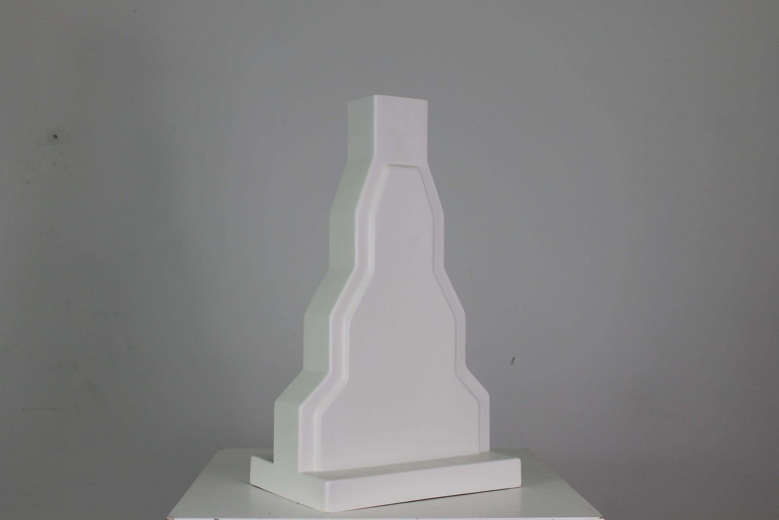 Ettore Sottsass Y23 Vase In White Enameled Ceramic Yantra Series Poltronova 70s photo vintage