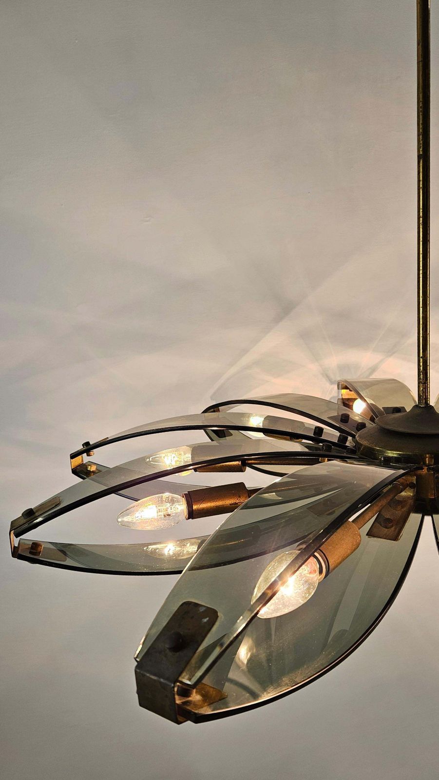 Italian Mid Century Modern Brass And Glass Chandelier, Attr. To Fontana Arte photo vintage