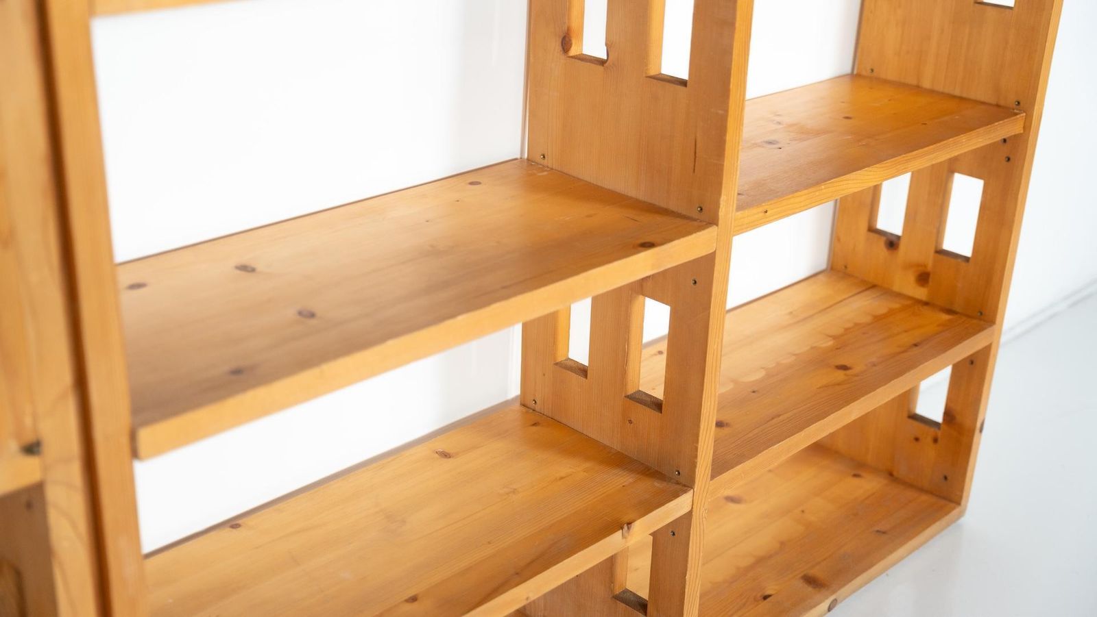 7652.0 Mid Century Modern Pine Bookcase, Italy, 1970s photo