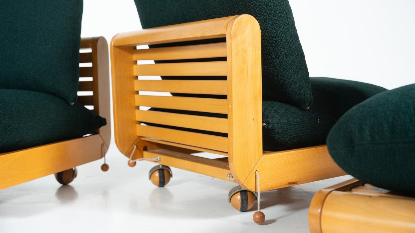 photo furniture Mid Century Modern Seating Set By Giuliana Gramigna And Sergio Mazza