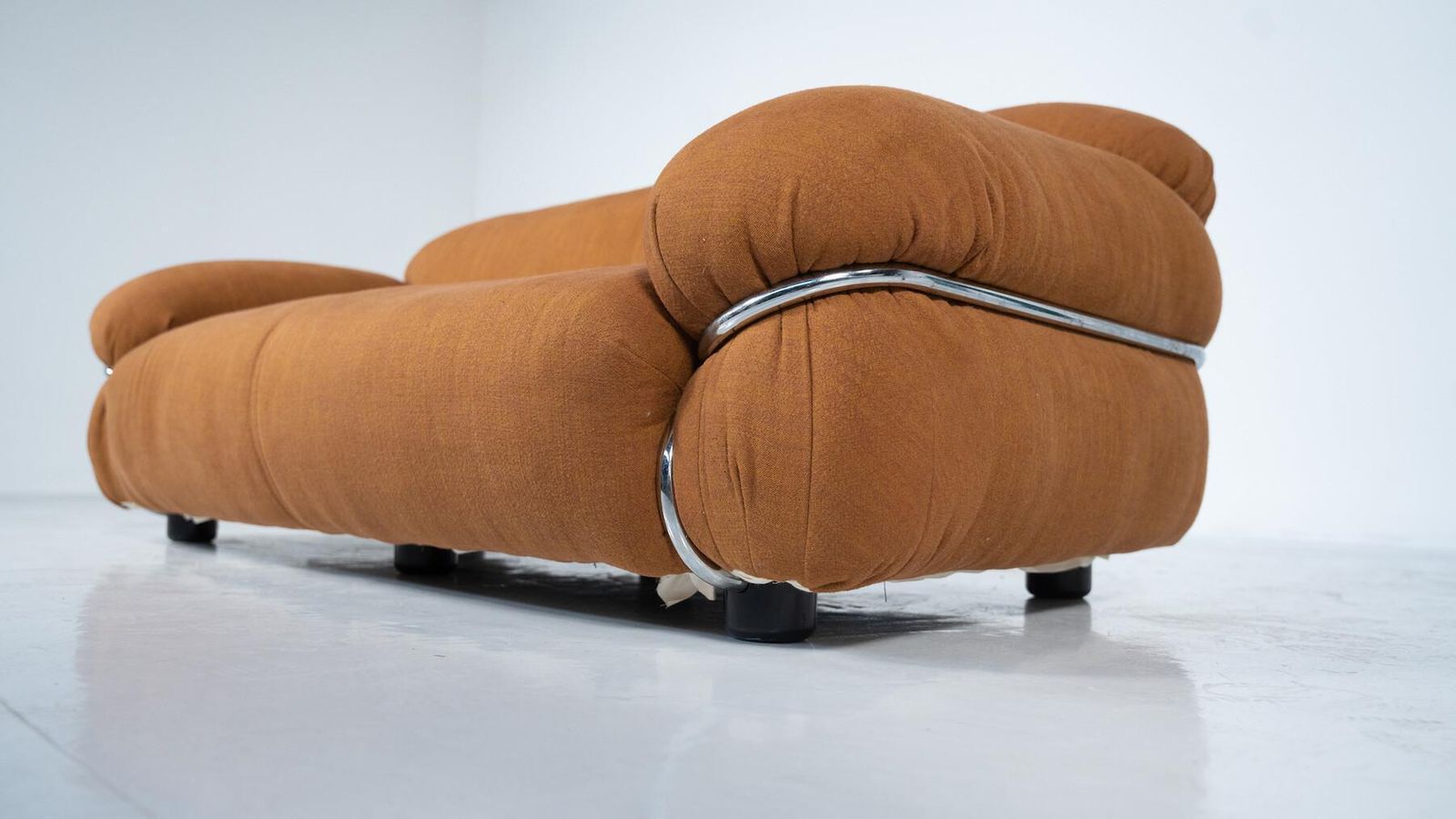 Sesann Sofa By Gianfranco Frattini For Cassina, New Upholstery, Italy, 1970s photo for sale