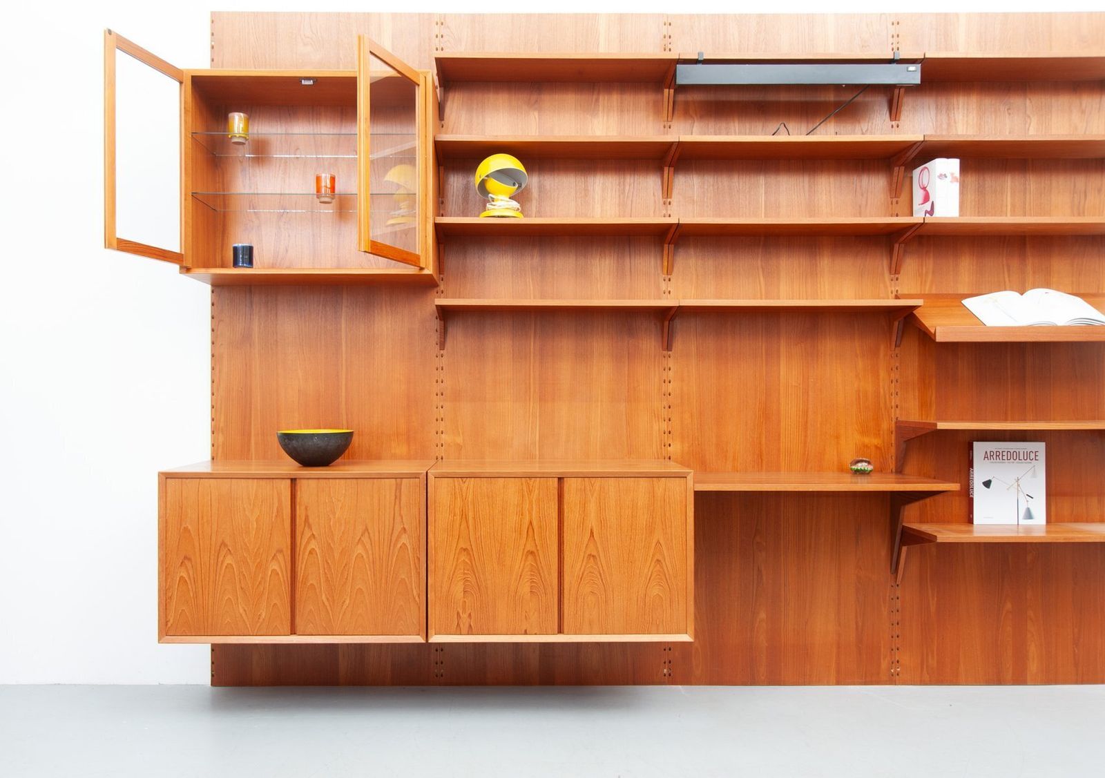 photo furniture Mid Century Teak Royal Wall Unit By Poul Cadovius For Cado, 1960s
