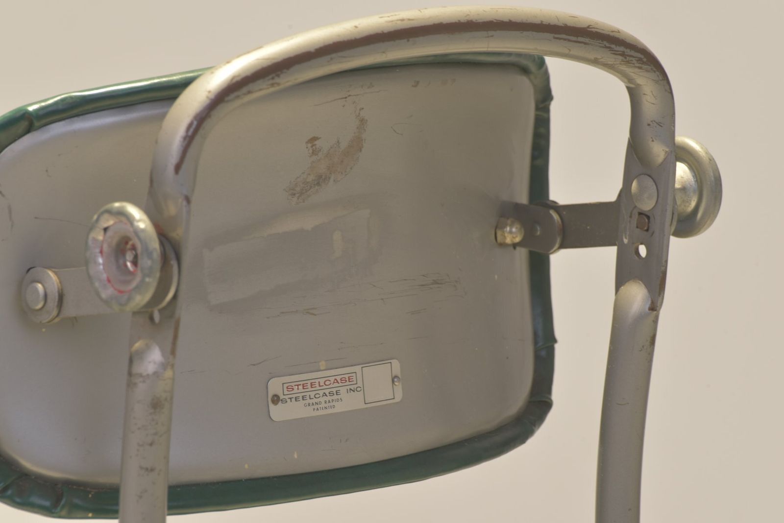 American Office Chair With Steelcase, 1950 photo vinterior