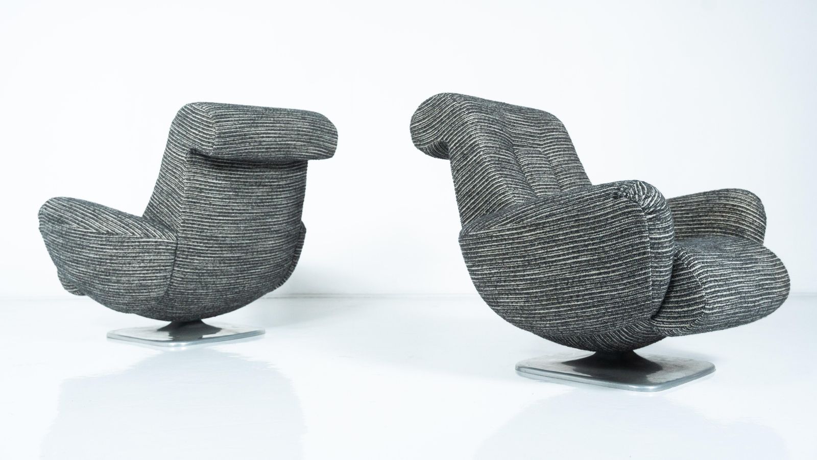 photo vinterior Mid Century Pair Of Armchairs, 1960s