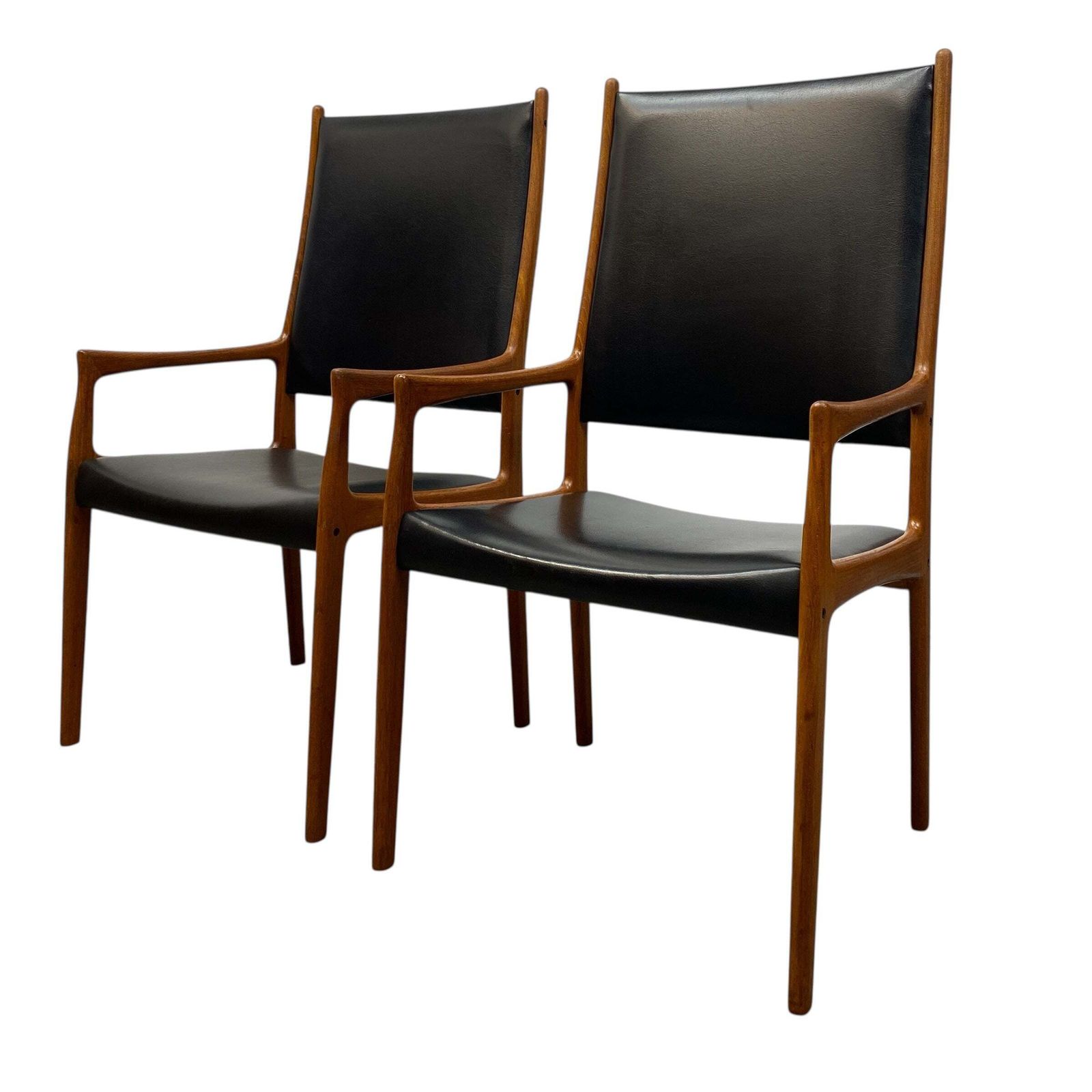 Arne Hovmand Olsen Dining Chairs Carvers Mogens Kold Danish photo vinterior
