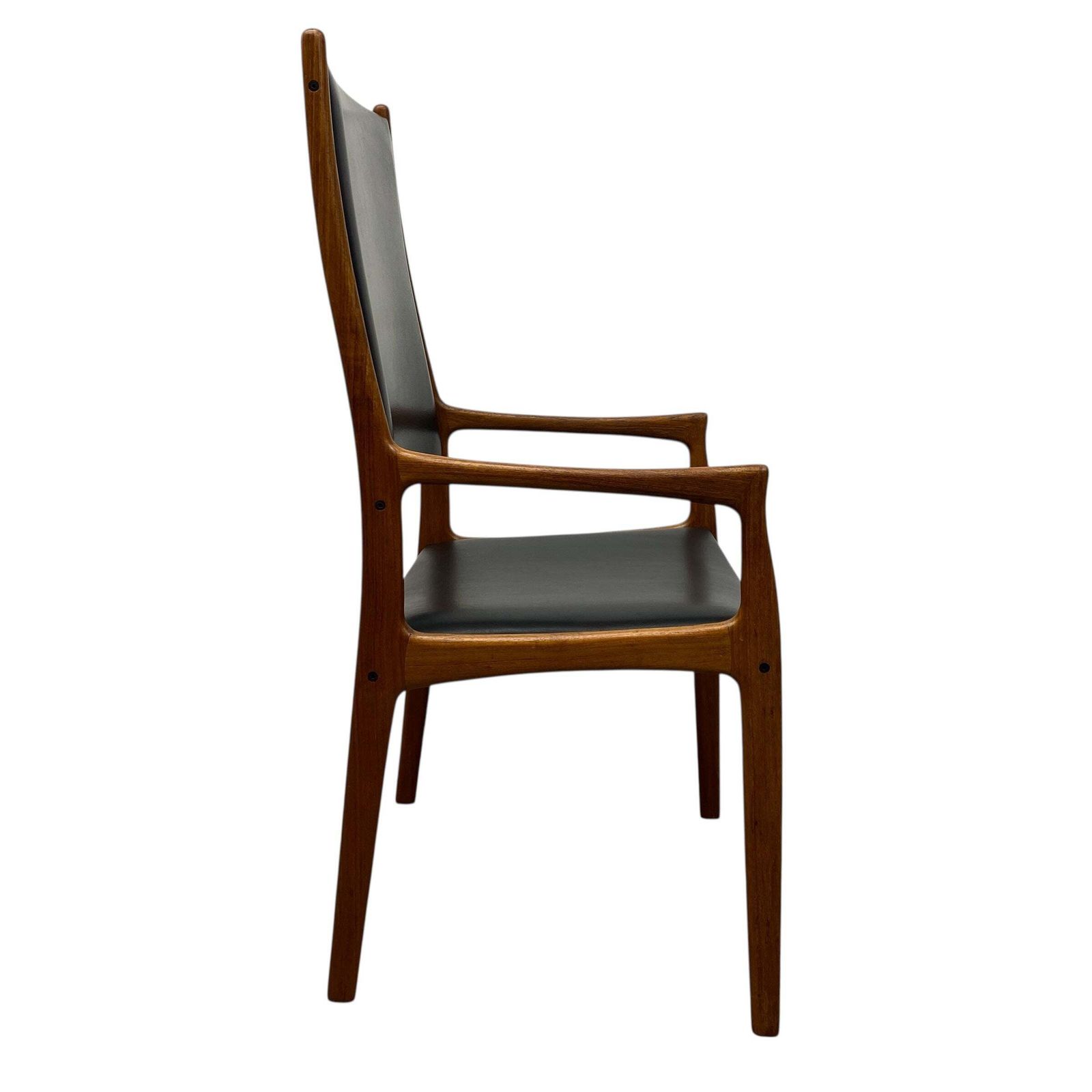 photo vinterior Arne Hovmand Olsen Dining Chairs Carvers Mogens Kold Danish