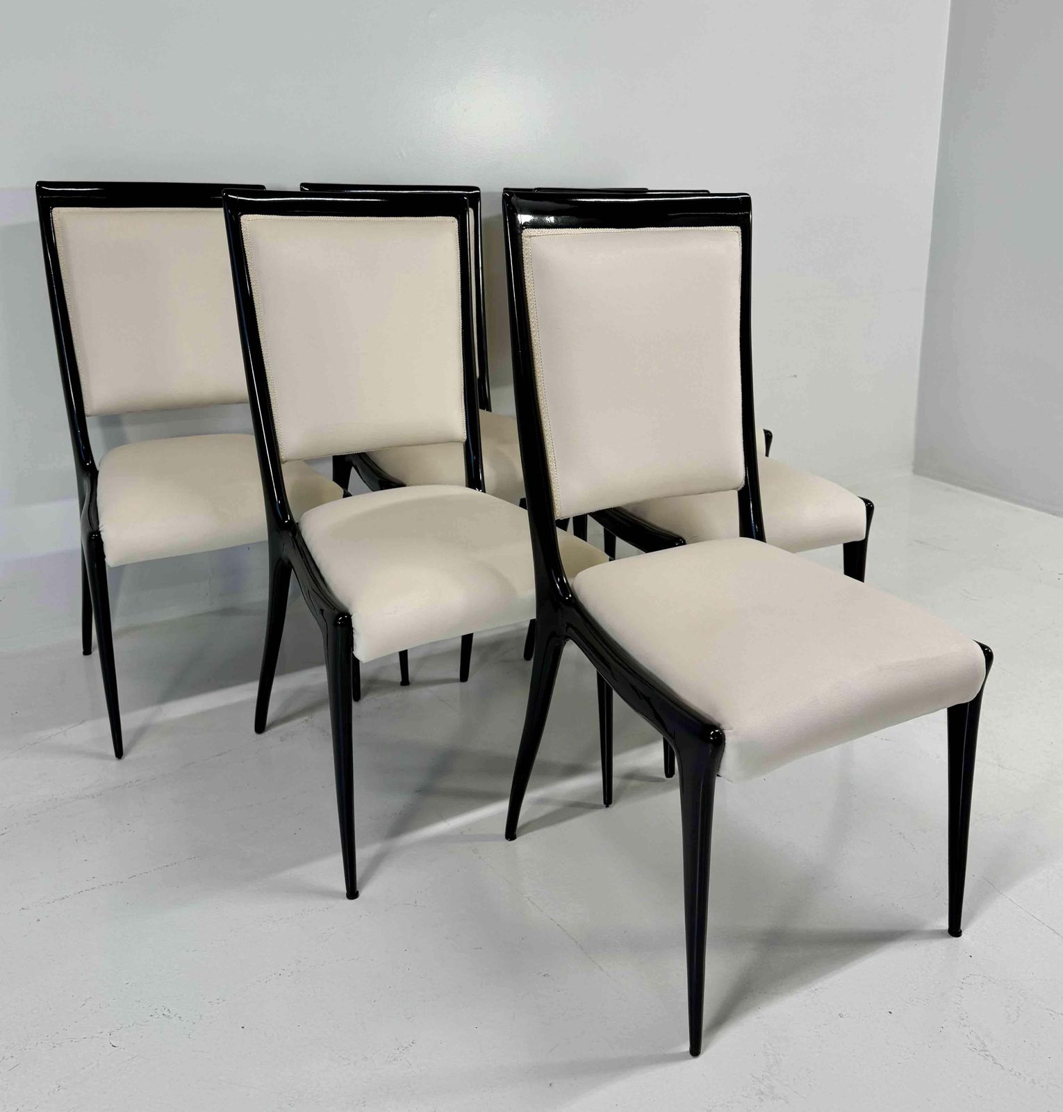 Set Of 8 Seats With 6 Chairs And 2 Armchairs, Black Lacquered Wood And Velvet photo 7807.0