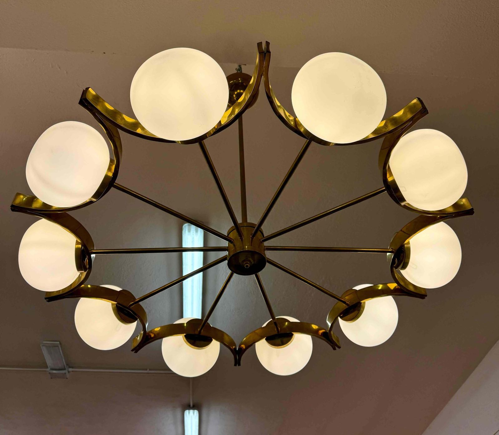 Italian Murano Glass Chandelier With 10 White Spheres And Radial Brass Structure photo Lighting