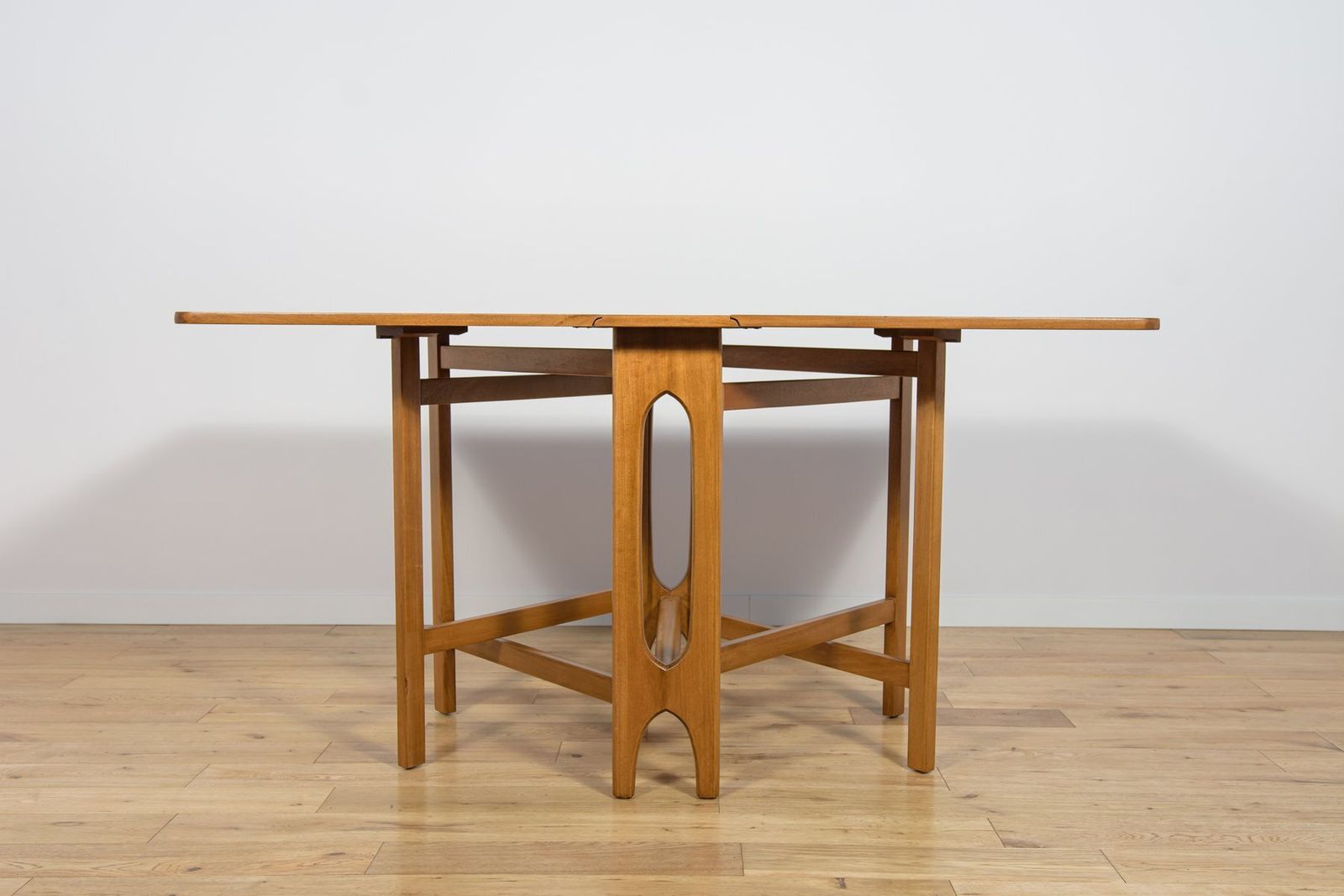 1168.0 Mid Century Modern Drop Leaf Dining Table From Jentique, United Kingdom, 1960s photo