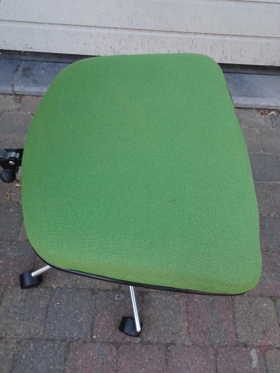 521.0 Green Office Desk Chair From Herman Miller, 1960s photo