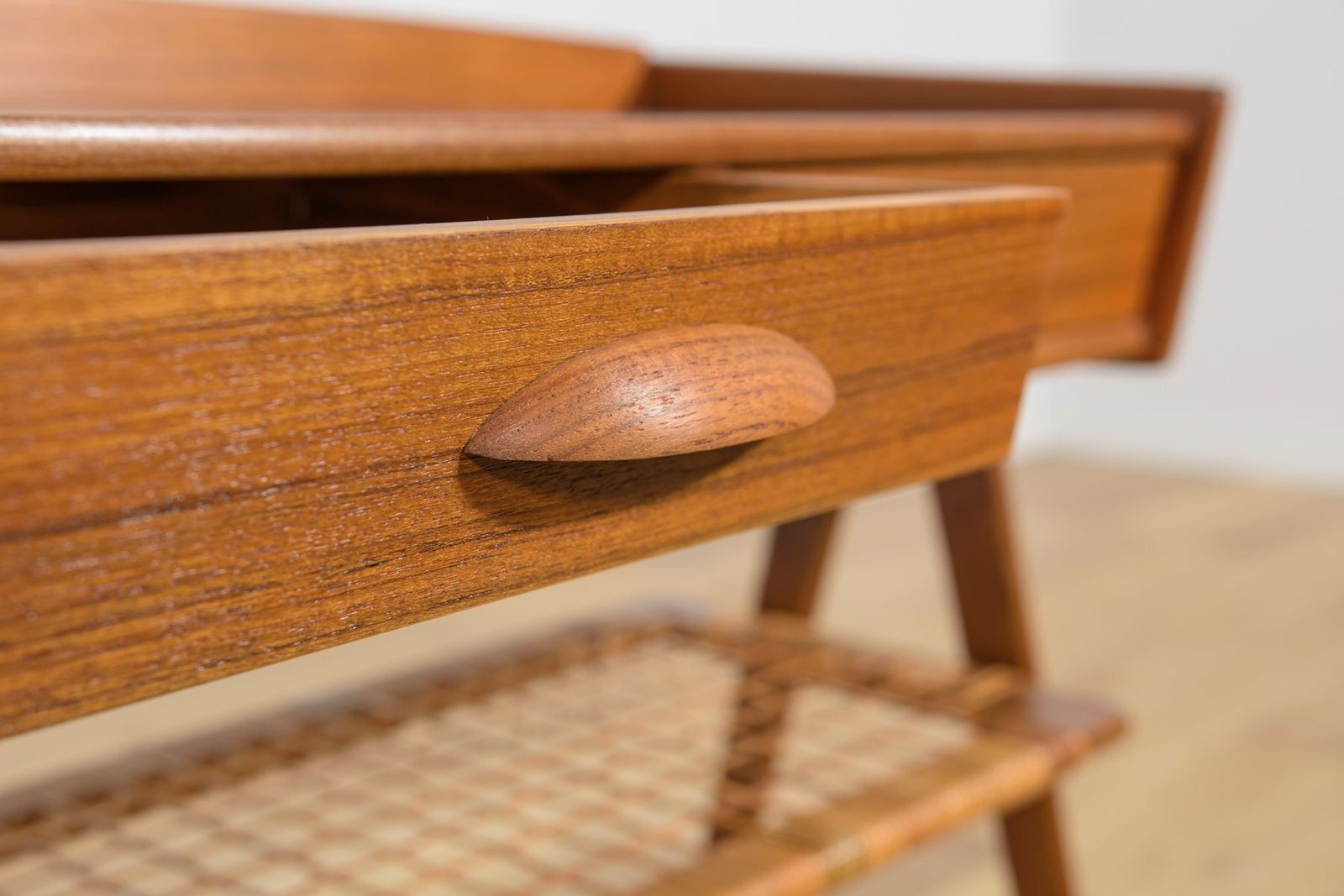 photo vinterior Mid Century Teak And Rattan Console Table From Søren Rasmussen, Denmark, 1960s