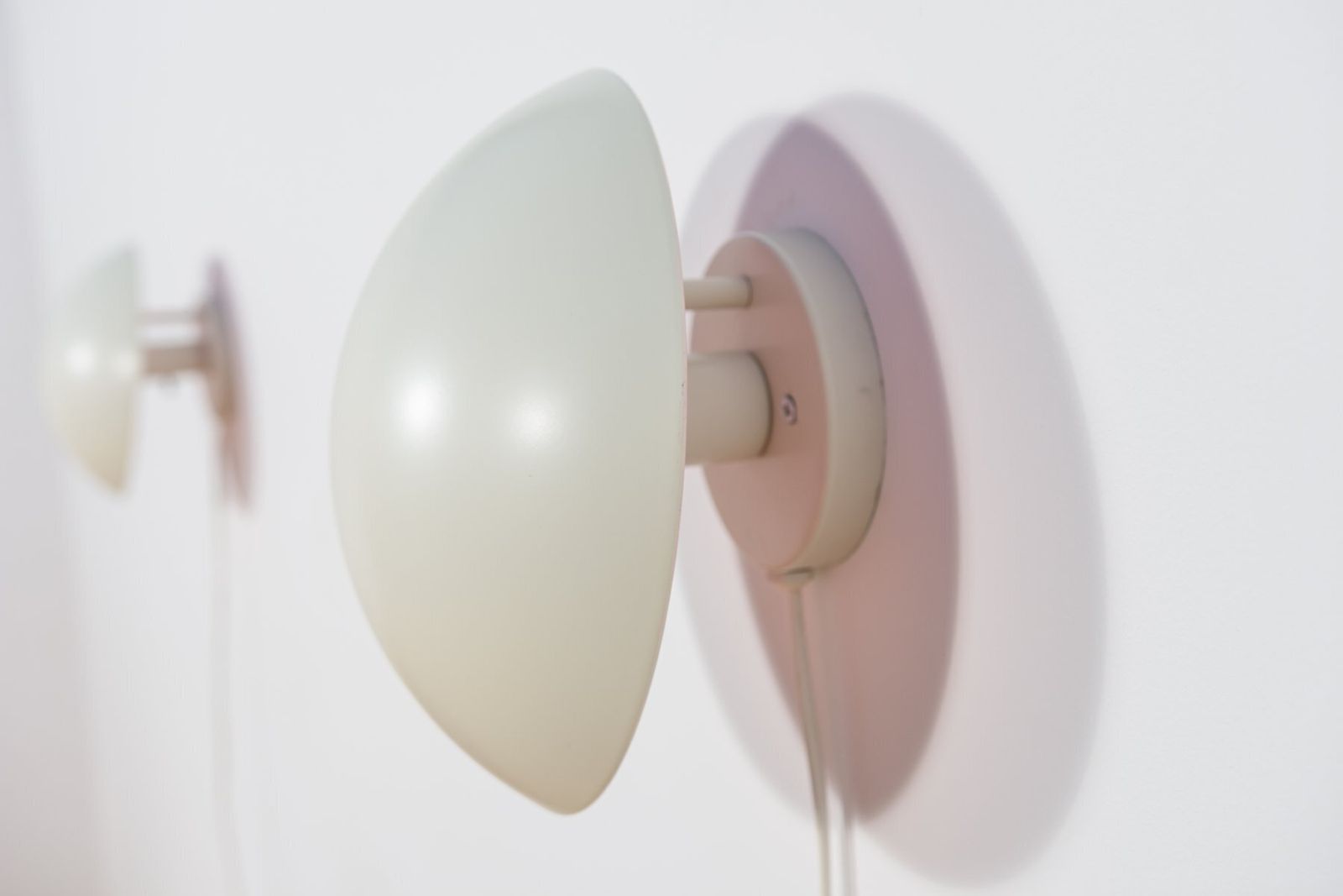 Mid Century Ph Hat Wall Lamps By Poul Henningsen For Louis Poulsen, Denmark, 1961, Set Of 2 photo vintage