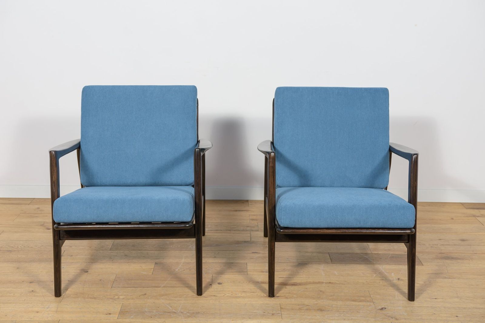 Mid Century Modern Model 300 139 Armchairs From Swarzędz Factory, Poland, 1960s, Set Of 2 photo furniture