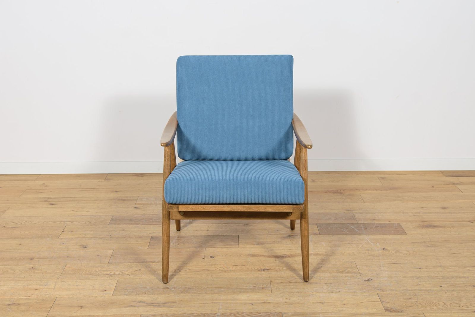 photo for sale Mid Century Modern Armchairs From Ton, Czechoslovakia, 1960s, Set Of 2