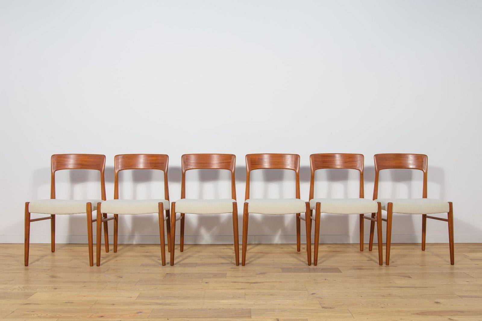 Mid Century Modern Teak Model 26 Dining Chairs By Henry Kjærnulf For Korup Stolefabrik, Denmark, 1960s, Set Of 6 photo for sale