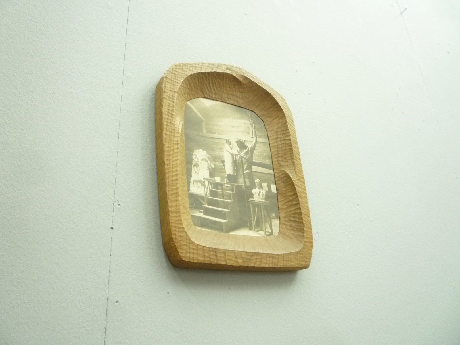 Anthroposophical Limewood Picture Frame By Fritz Schuy, 1920s photo furniture