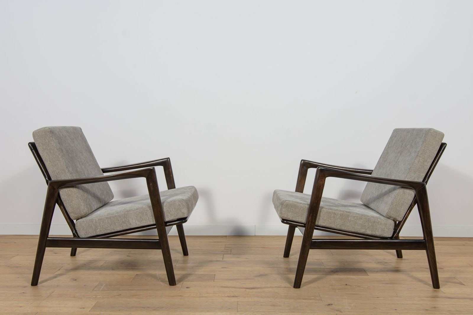 Model 300 139 Chairs From Swarzędz Factory, Poland, 1960s, Set Of 2 photo 1626.0