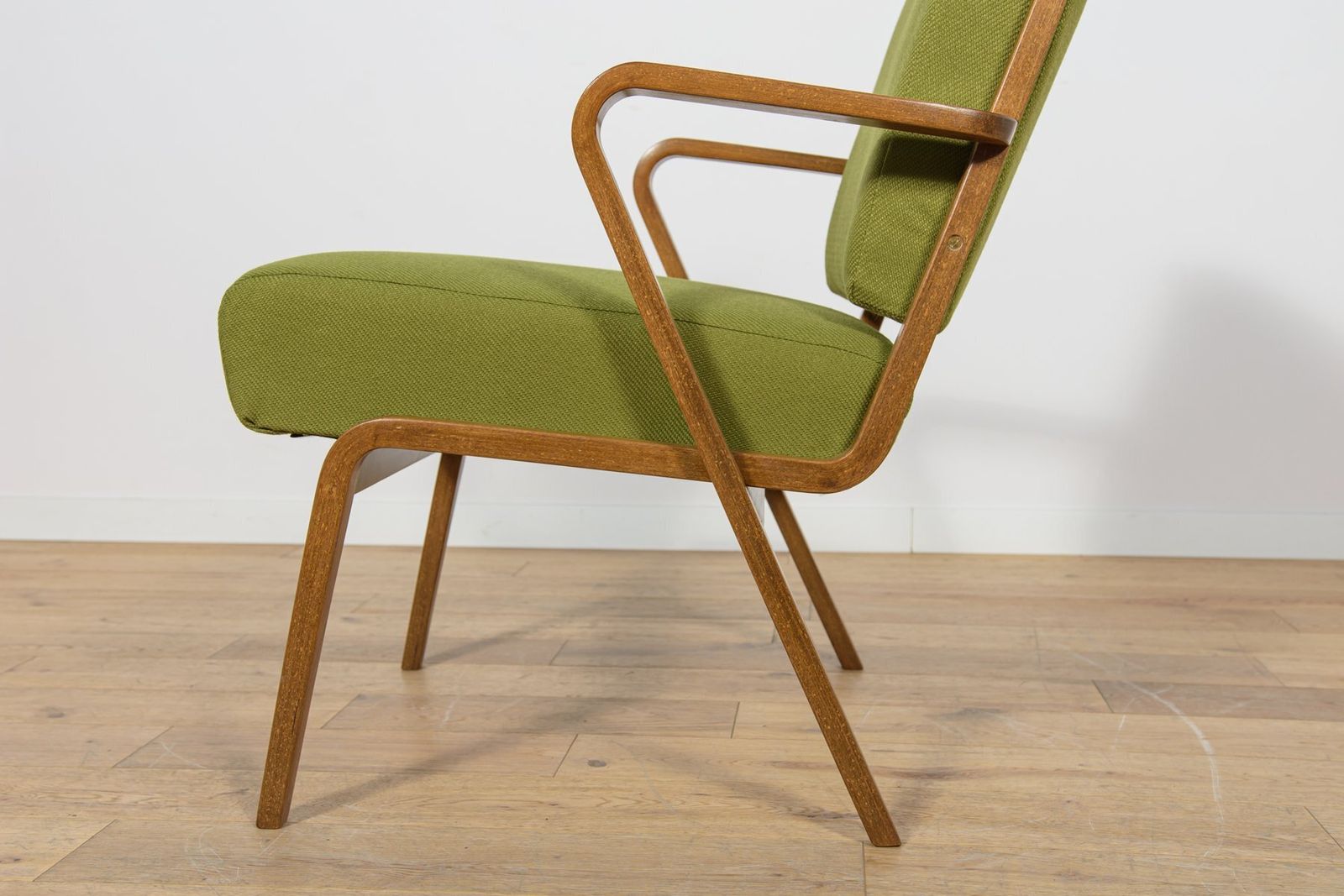photo for sale Armchairs By Selman Selmanagic For Veb Deutsche Werkstätten Hellerau, Germany, 1950s, Set Of 2