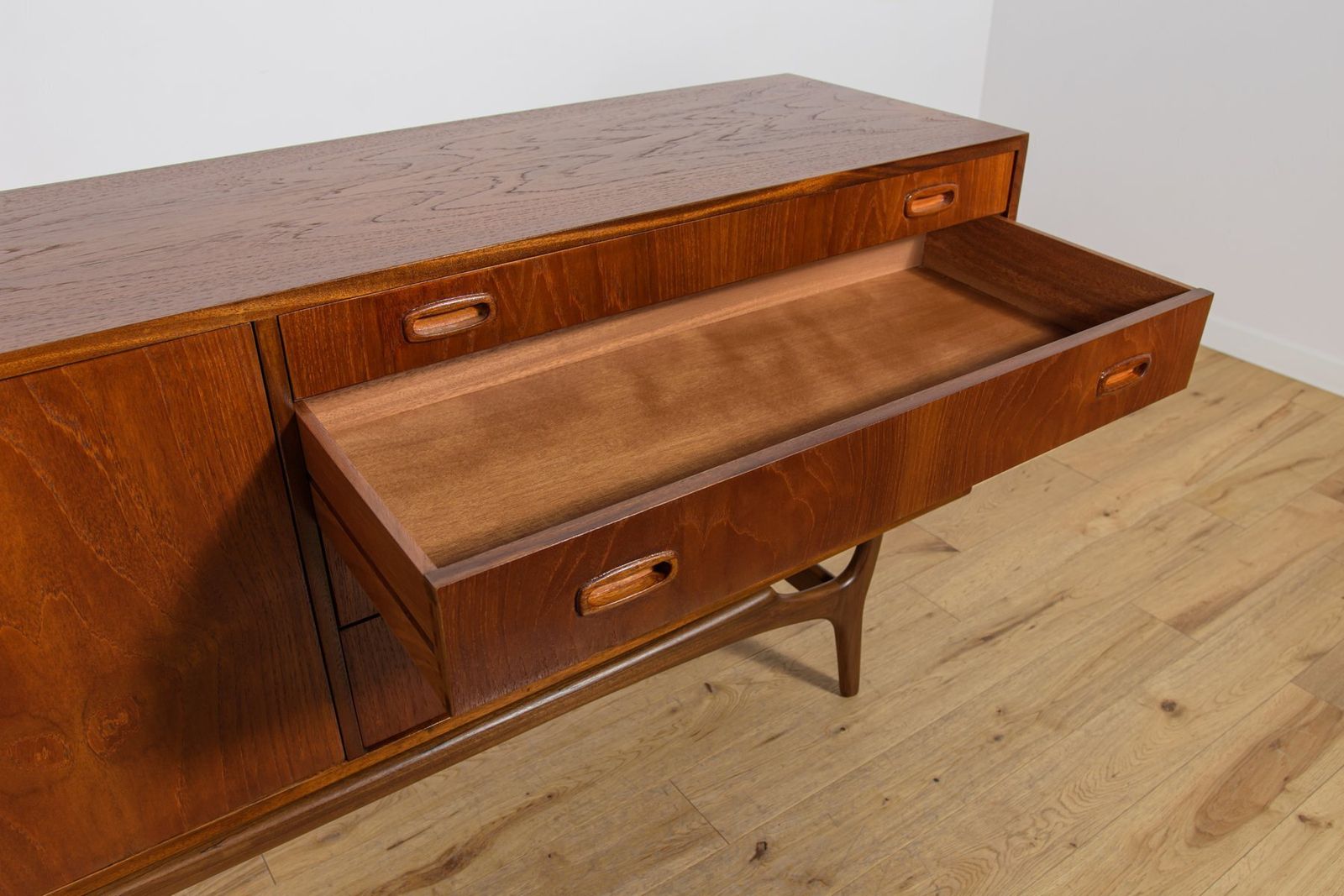 photo furniture Mid Century Teak Sideboard From Greaves & Thomas, United Kingdom, 1960s