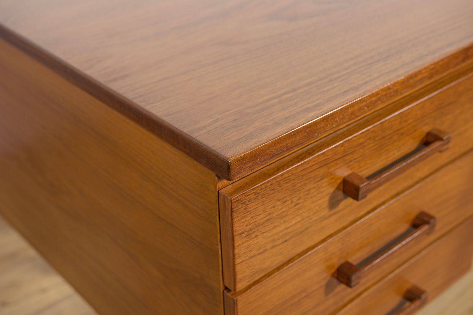 Mid Century Teak Freestanding Desk By Torben Valeur & Henning Jensen For Dyrlund, Denmark, 1960s photo buy