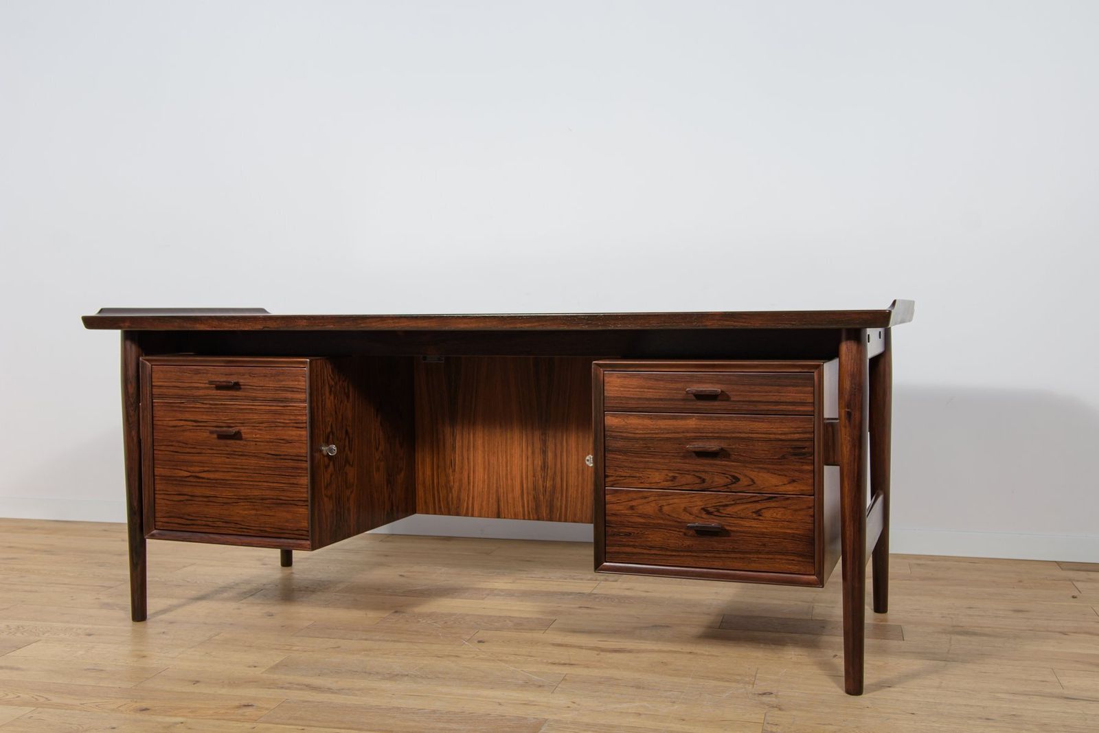 Mid Century Modern Rosewood Desk By Arne Vodder For Sibast, 1960s photo furniture