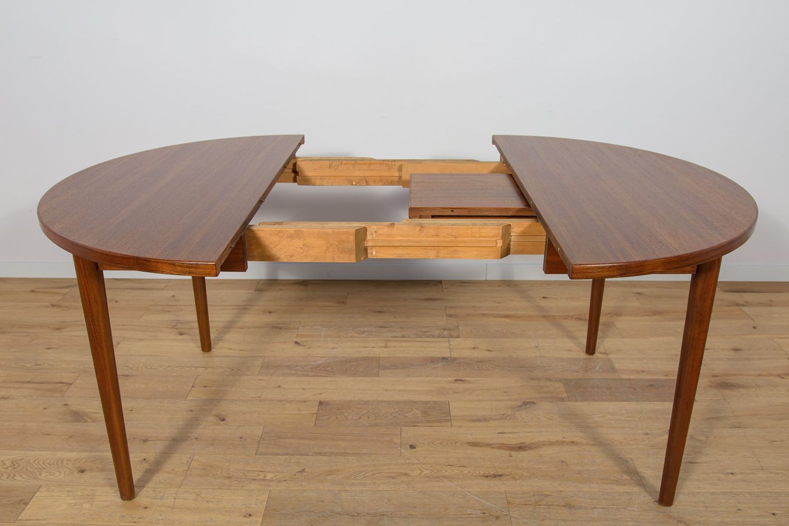 Mid Century Round Teak Dining Table By Nils Jonsson For Hugo Troeds, Sweden, 1960s photo vintage