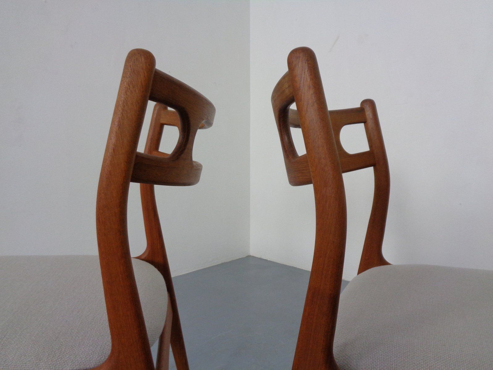 photo vinterior Model 138 Teak & Kvadrat Hallingdal Dining Chairs By Johannes Andersen For Uldum Møbelfabrik, Denmark, 1960s, Set Of 2