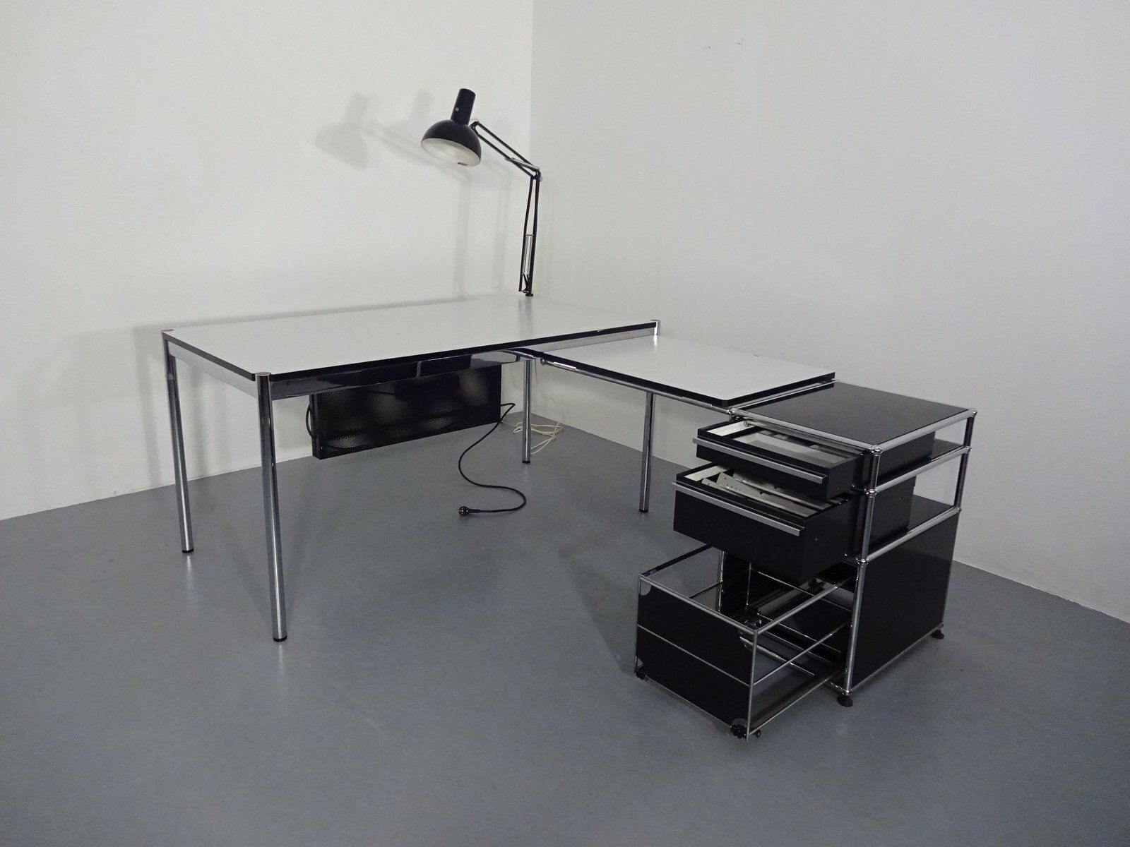 Large Desk By Fritz Haller And Paul Schärer For Usm Haller, Switzerland, 1990s photo for sale