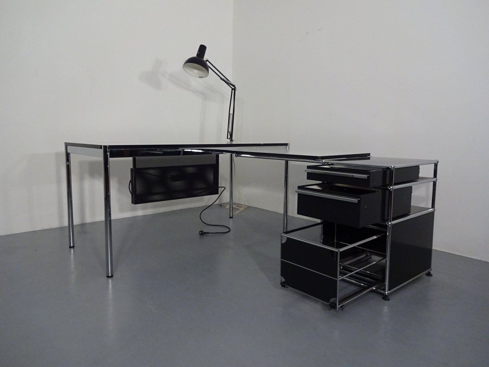 Large Desk By Fritz Haller And Paul Schärer For Usm Haller, Switzerland, 1990s photo vinterior