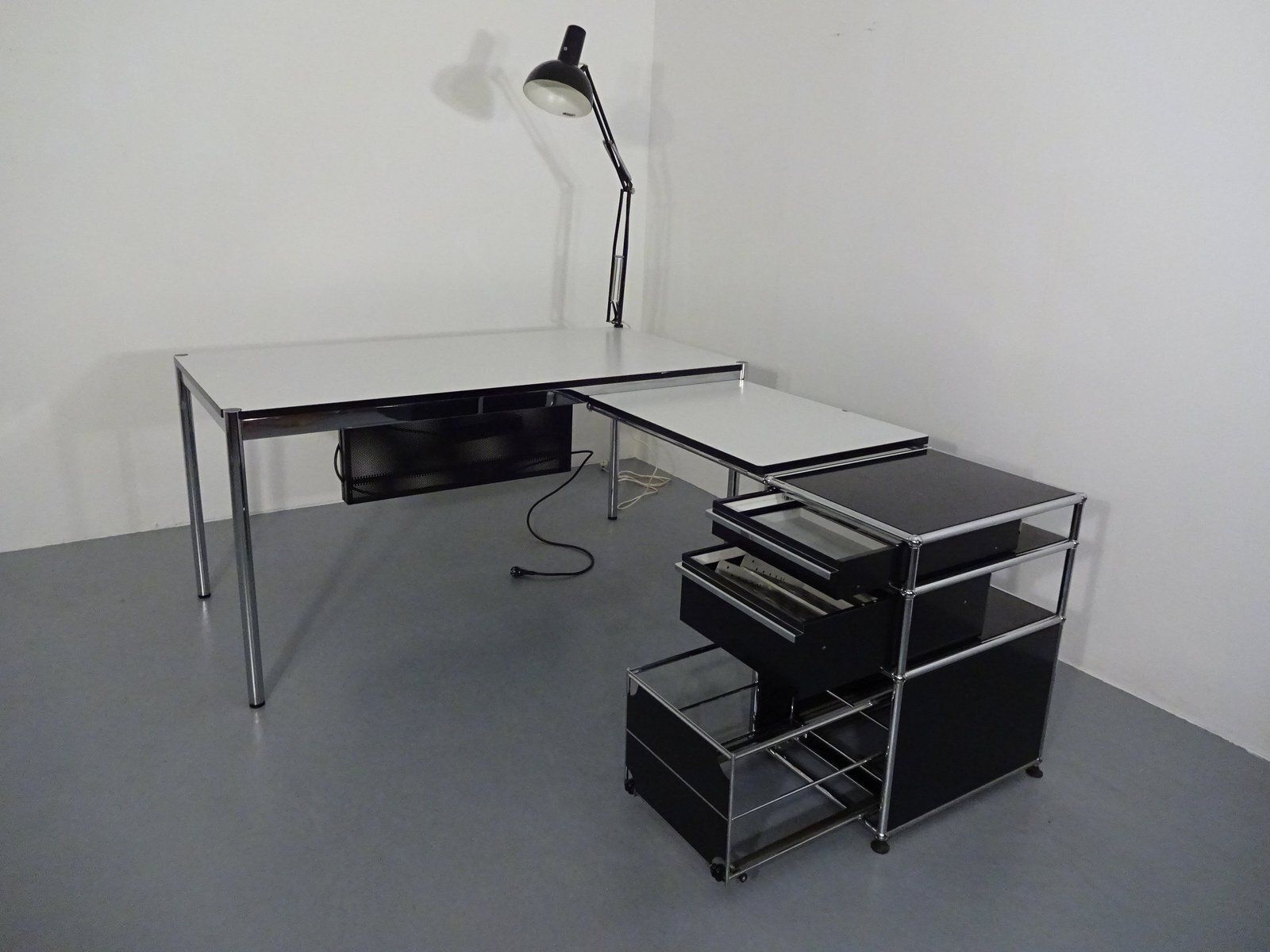 Large Desk By Fritz Haller And Paul Schärer For Usm Haller, Switzerland, 1990s photo buy