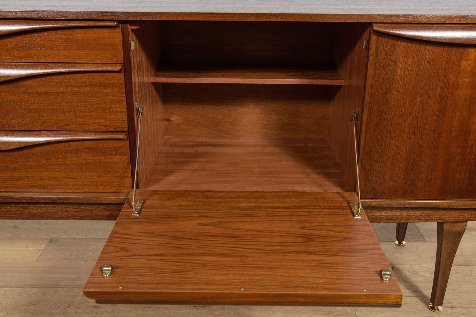 photo vintage Mid Century Teak Sideboard From Stonehill, United Knigdom, 1960s