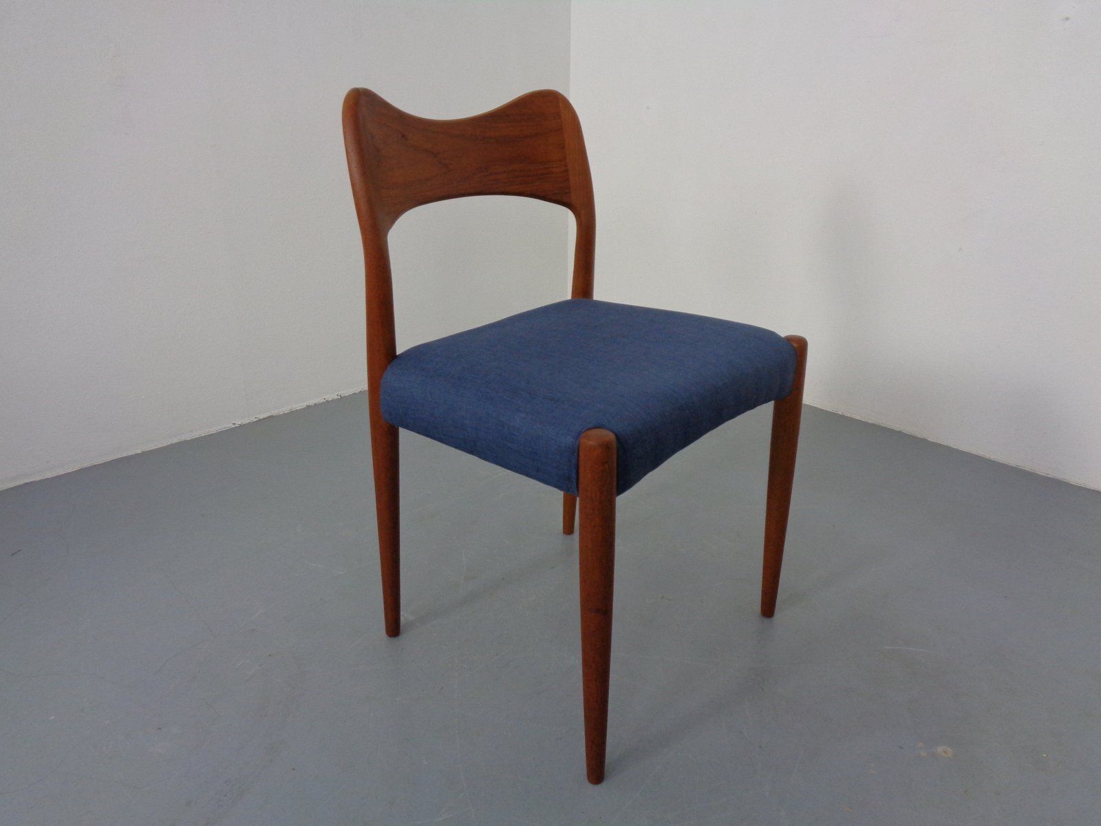 Model 308 Chair By Arne Hovmand Olsen For Mogens Kold, 1956 photo vinterior