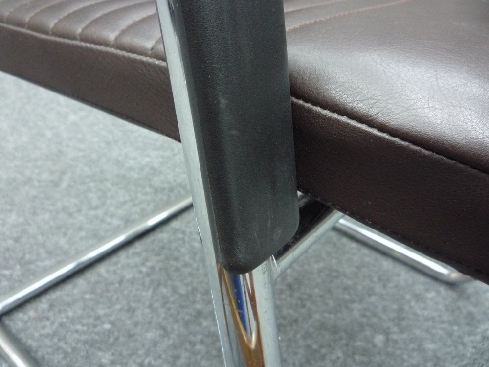 581.0 Set Of Leather Conference Chairs By Wilkhahn, 1980s photo