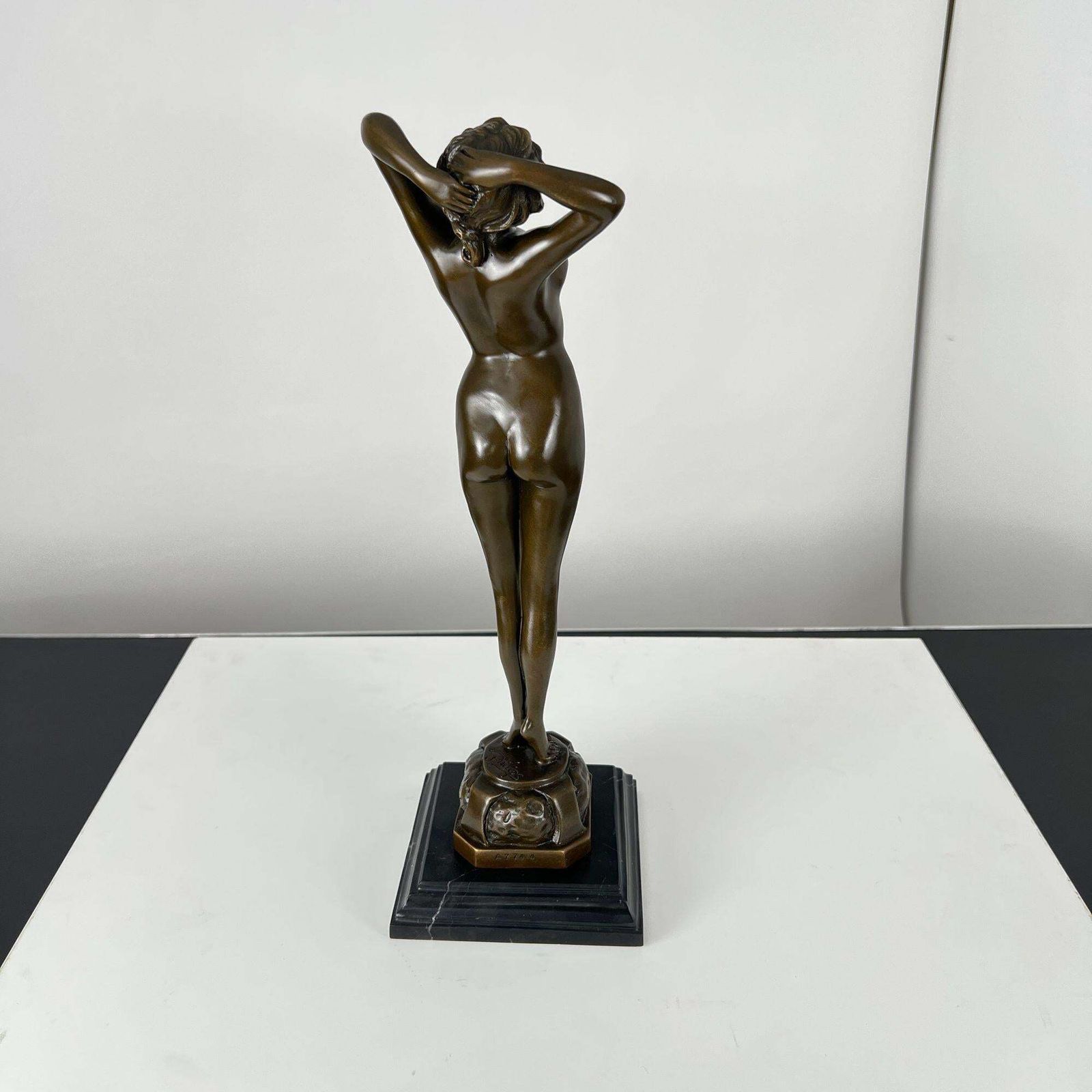 Art Deco Bronze Sculpture Of A Naked Woman, Signed ‘Philips’, Paris, 20th C. photo Art