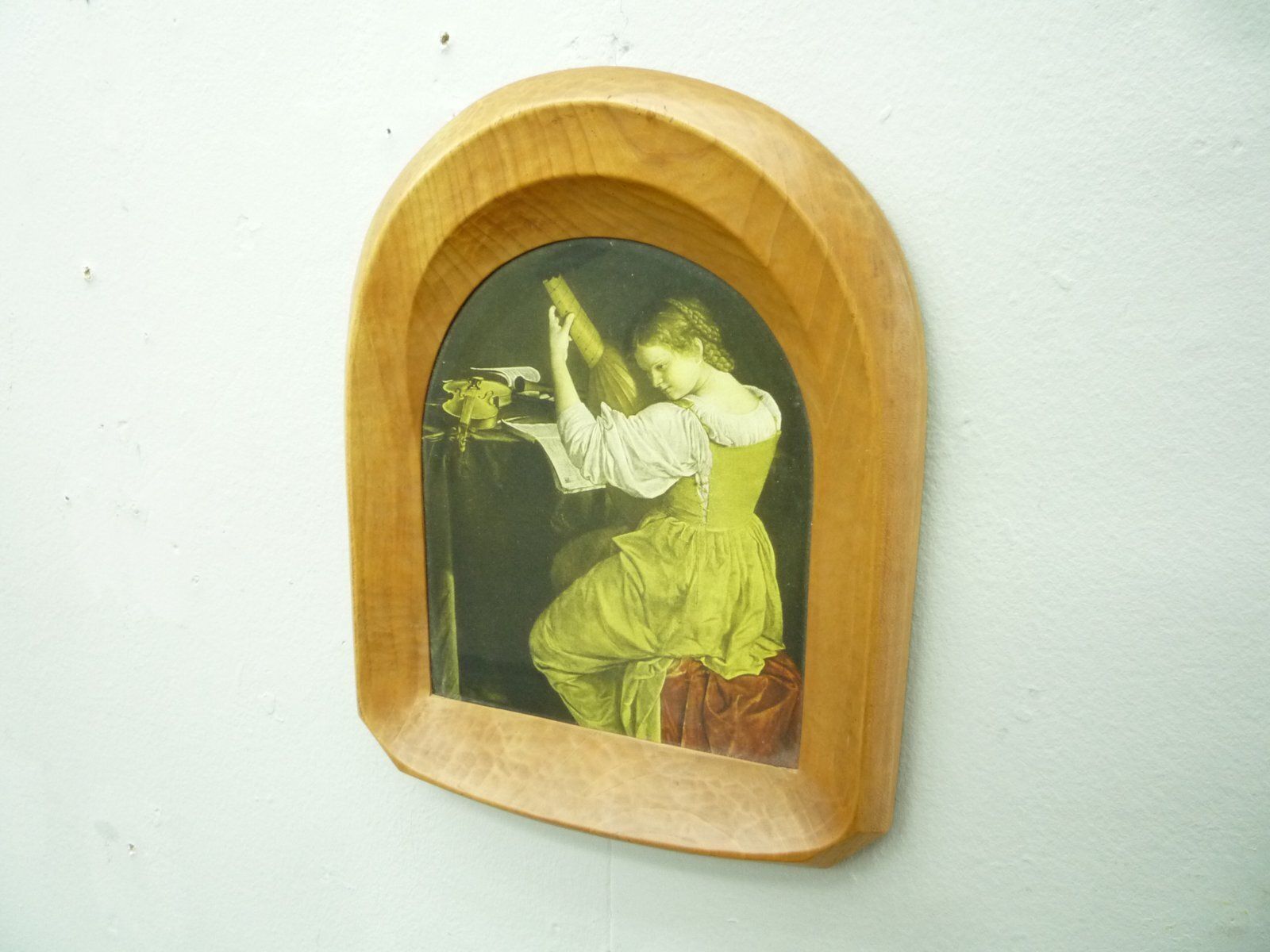 Anthroposophical Limewood Photo Frame By Siegfried Pütz, 1920s photo furniture