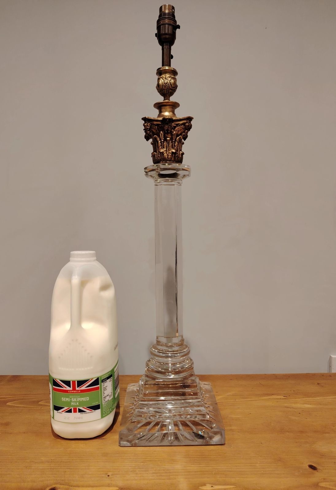 photo furniture 19th Century Antique Lead Crystal Cut Glass Osler Table Lamp.