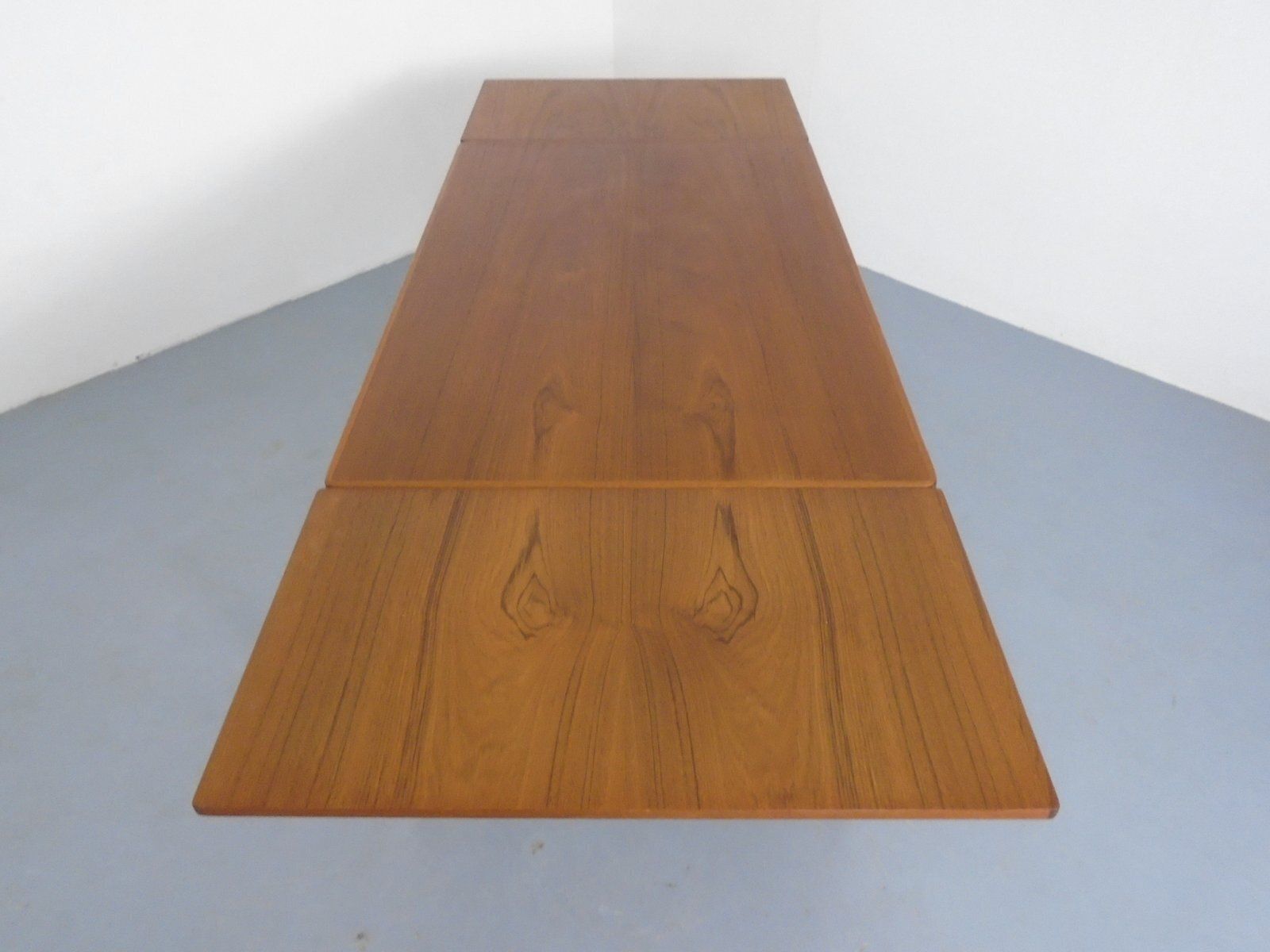 Extendable Teak Dining Table By Johannes Andersen For Christian Linneberg, Denmark, 1960s photo 1605.0