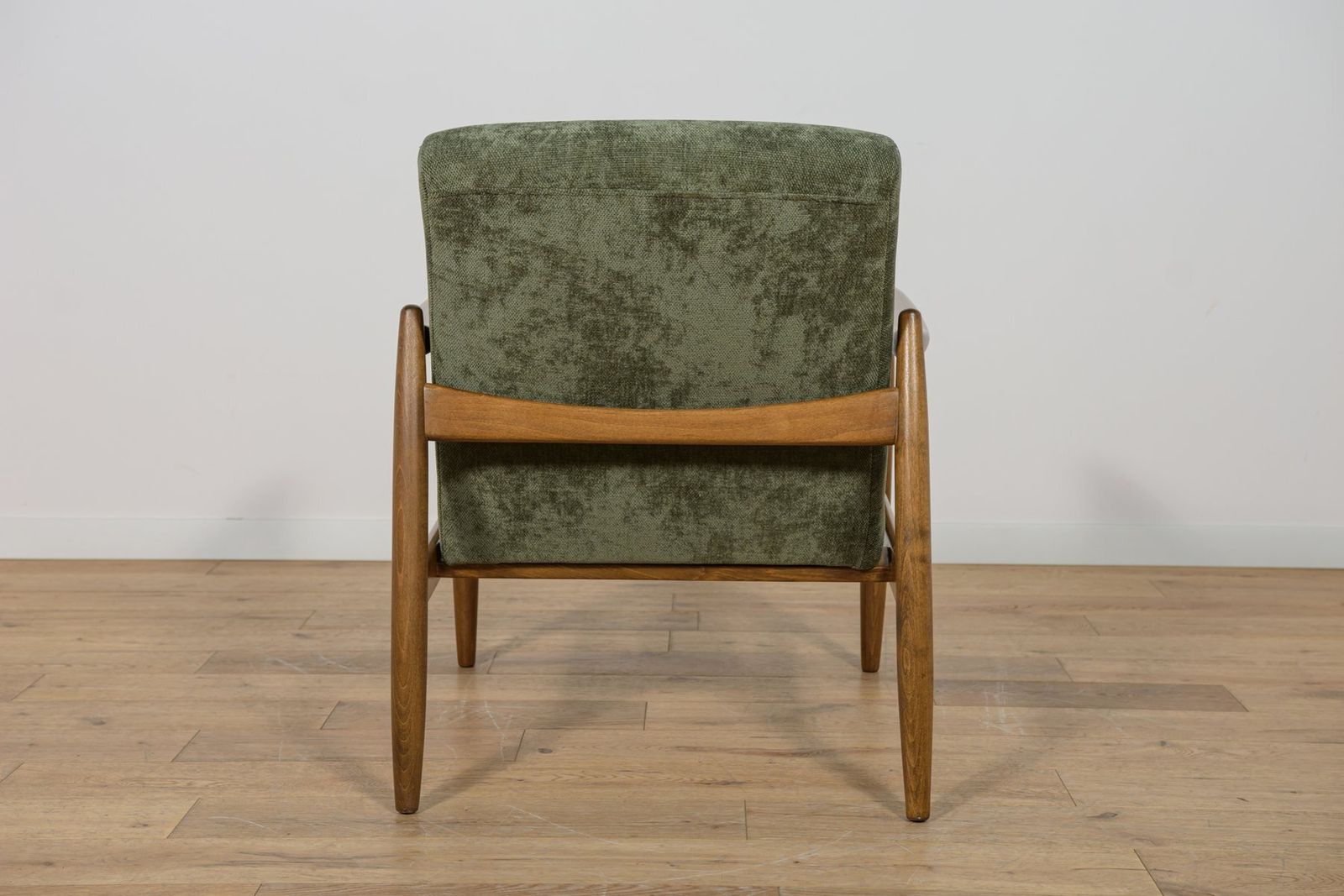 Mid Century Modern Gfm 64 Armchair By Edmund Homa For Gościcińskie Furniture Factory, 1960s photo vinterior