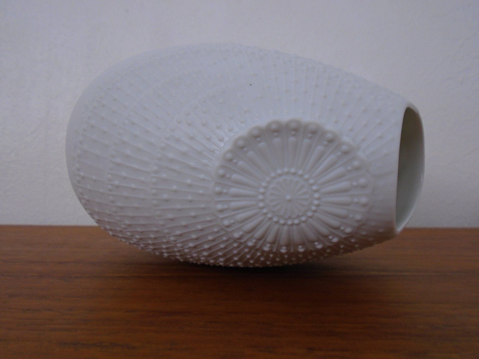 217.0 Mid Century Op Art Vases By M.Frey For Kaiser, Germany, 1960s, Set Of 2 photo