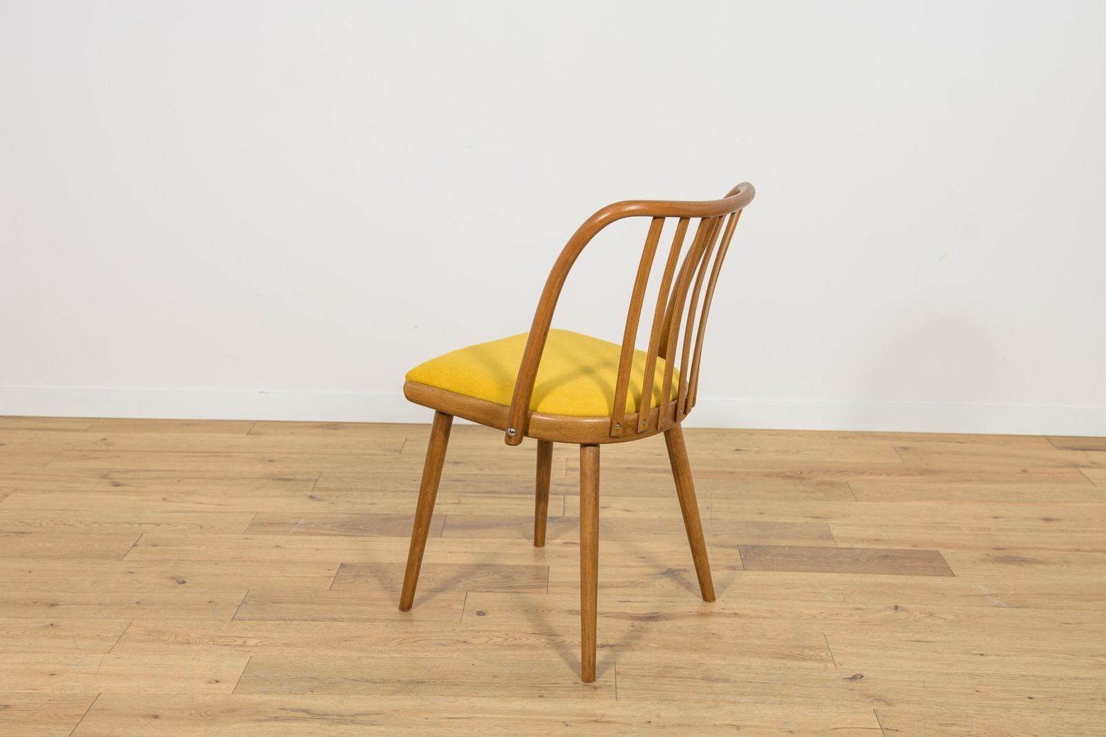 1121.0 Dining Chairs By Antonín šuman For Ton, 1960s, Set Of 4 photo