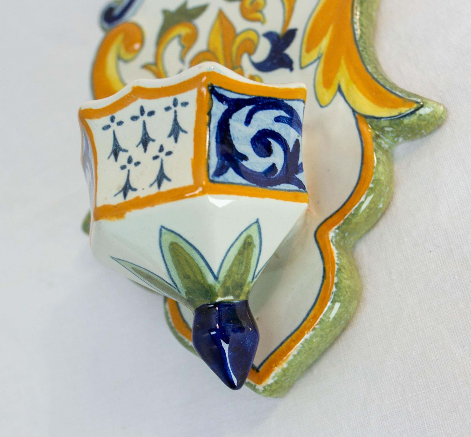French Faience Wall Cross With Holy Water Font Henriot Quimper, 20th Mid Century photo vinterior
