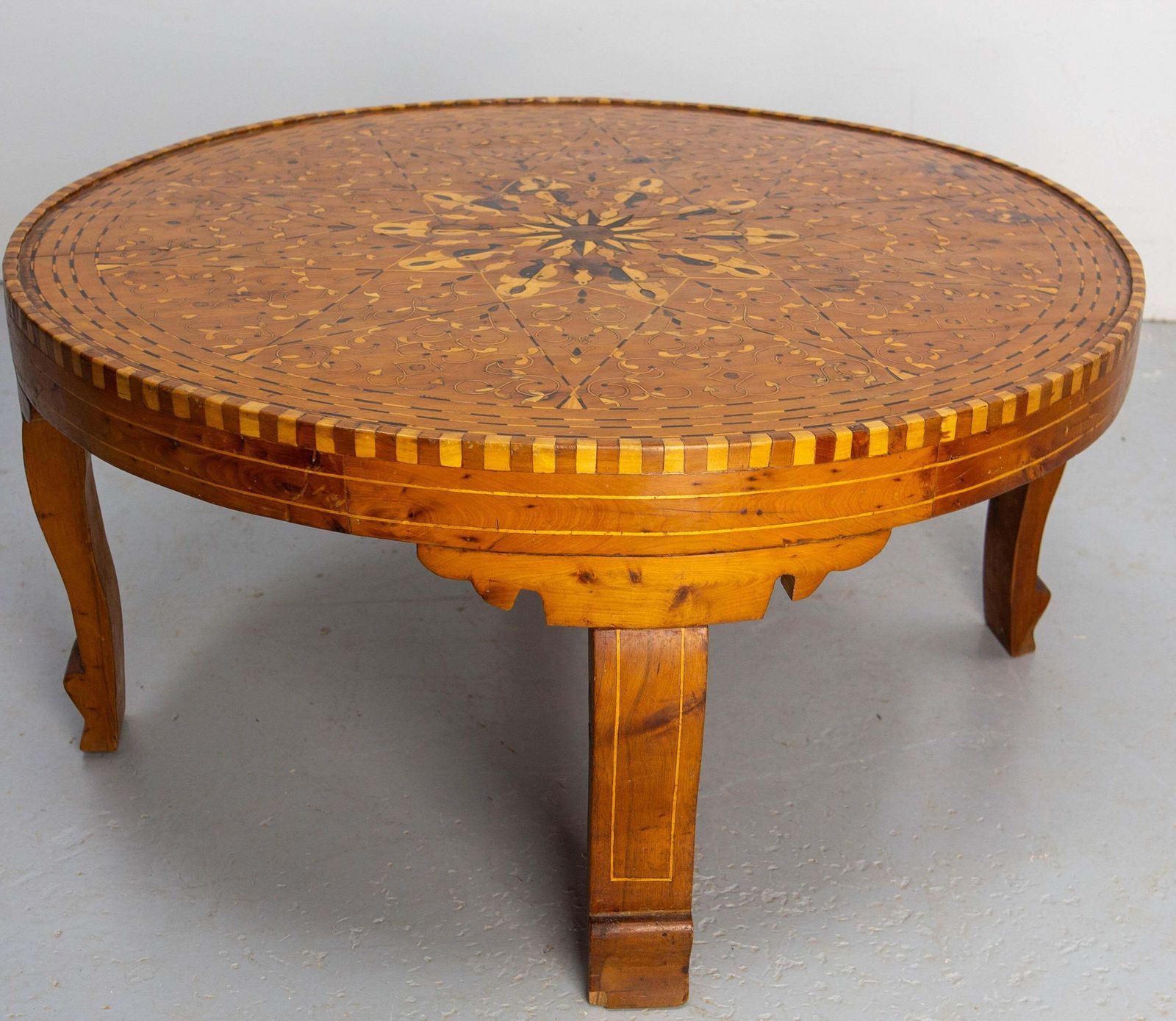Moroccan Inlaid Atlas Cedar Central Or Coffee Table  20th Mid Century photo Furniture