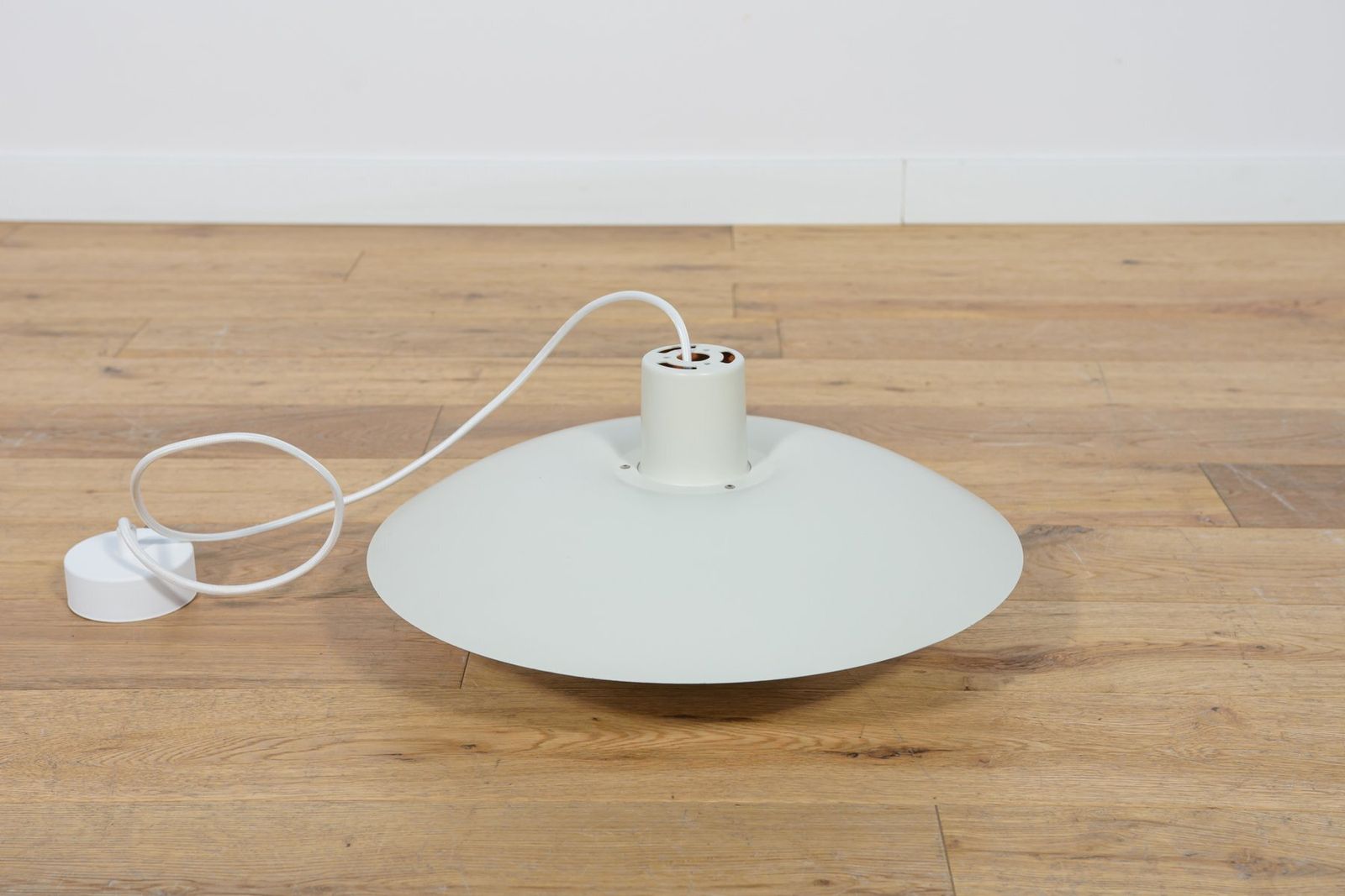 Mid Century Ph4 Pendant Lamp By Poul Henningsen For Louis Poulsen, Denmark, 1960s photo buy
