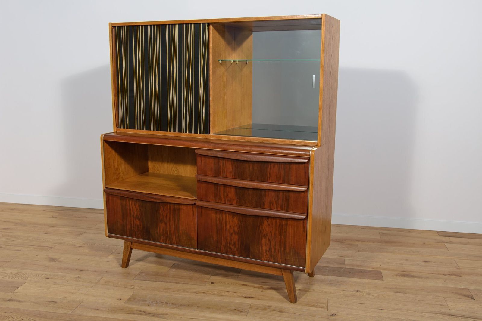 U 372/386 Sideboard By Hubert Nepožitek & Bohumil Landsman From Jitona, Former Czechoslovakia, 1960s
