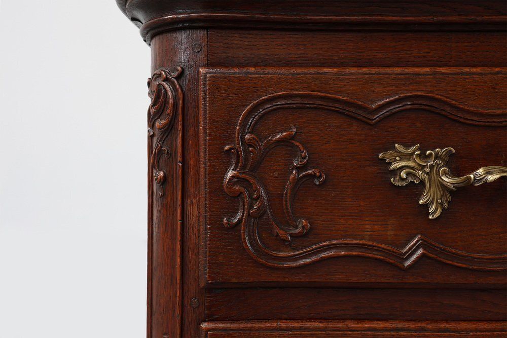French Louis XV Style Hand Crafted Oak Chest Of Drawers, 18th Century photo 4165.0