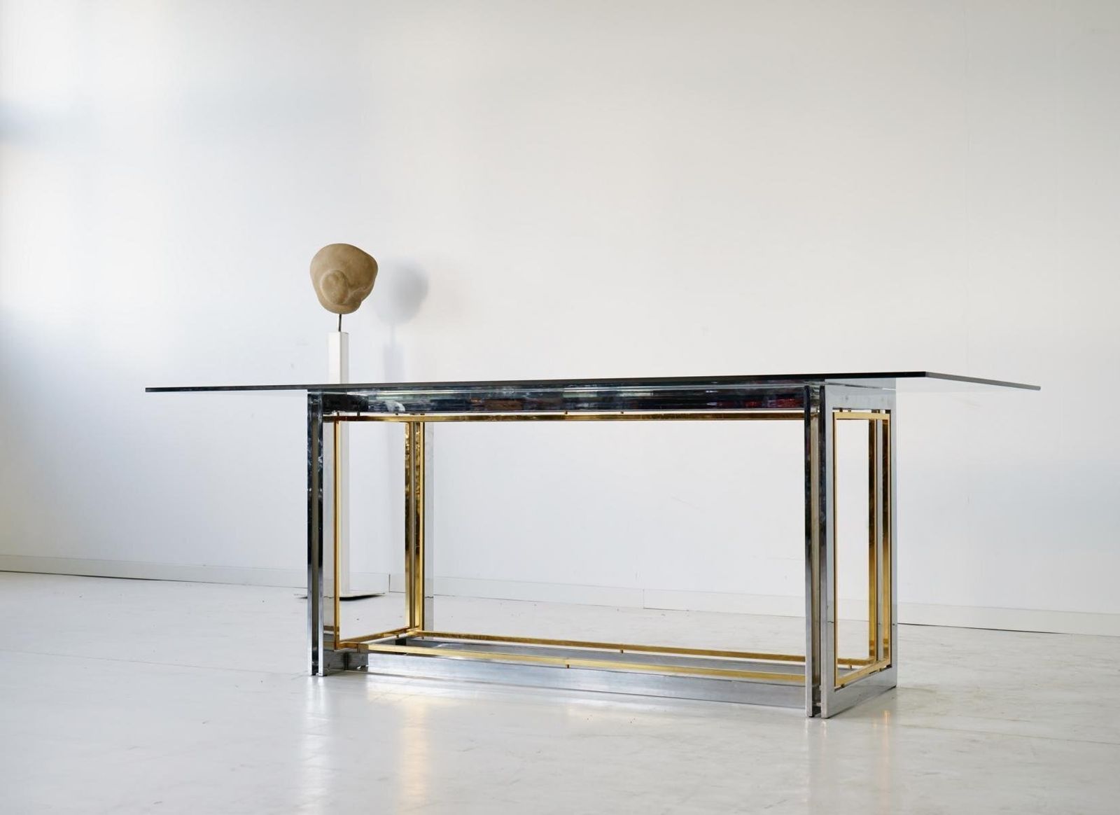 photo buy Vintage Hollywood Regency Table In Gilded Metal & Brass