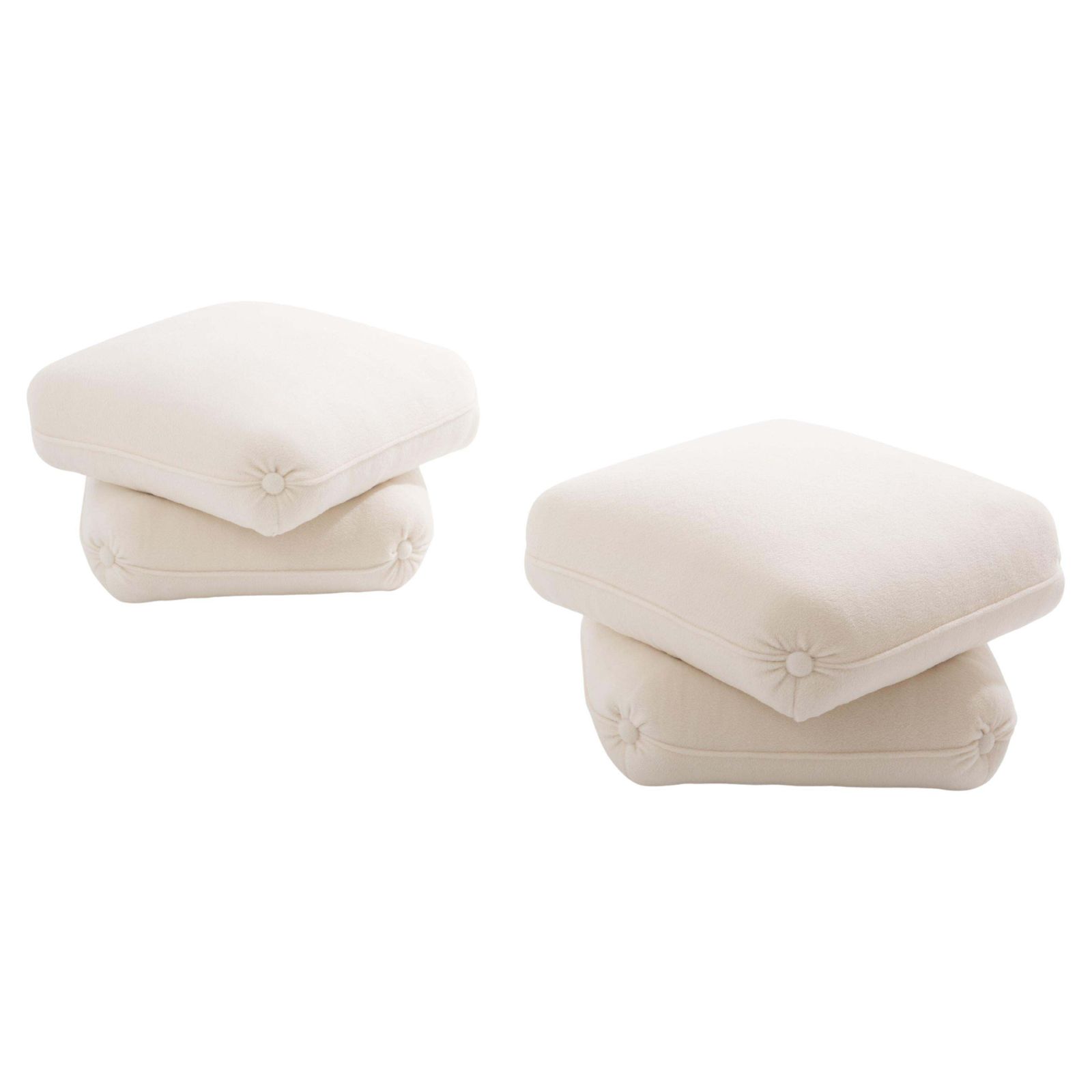 Paire de poufs Jacques Charpentier pour Maison Jansen en alpaga blanc, années 1970