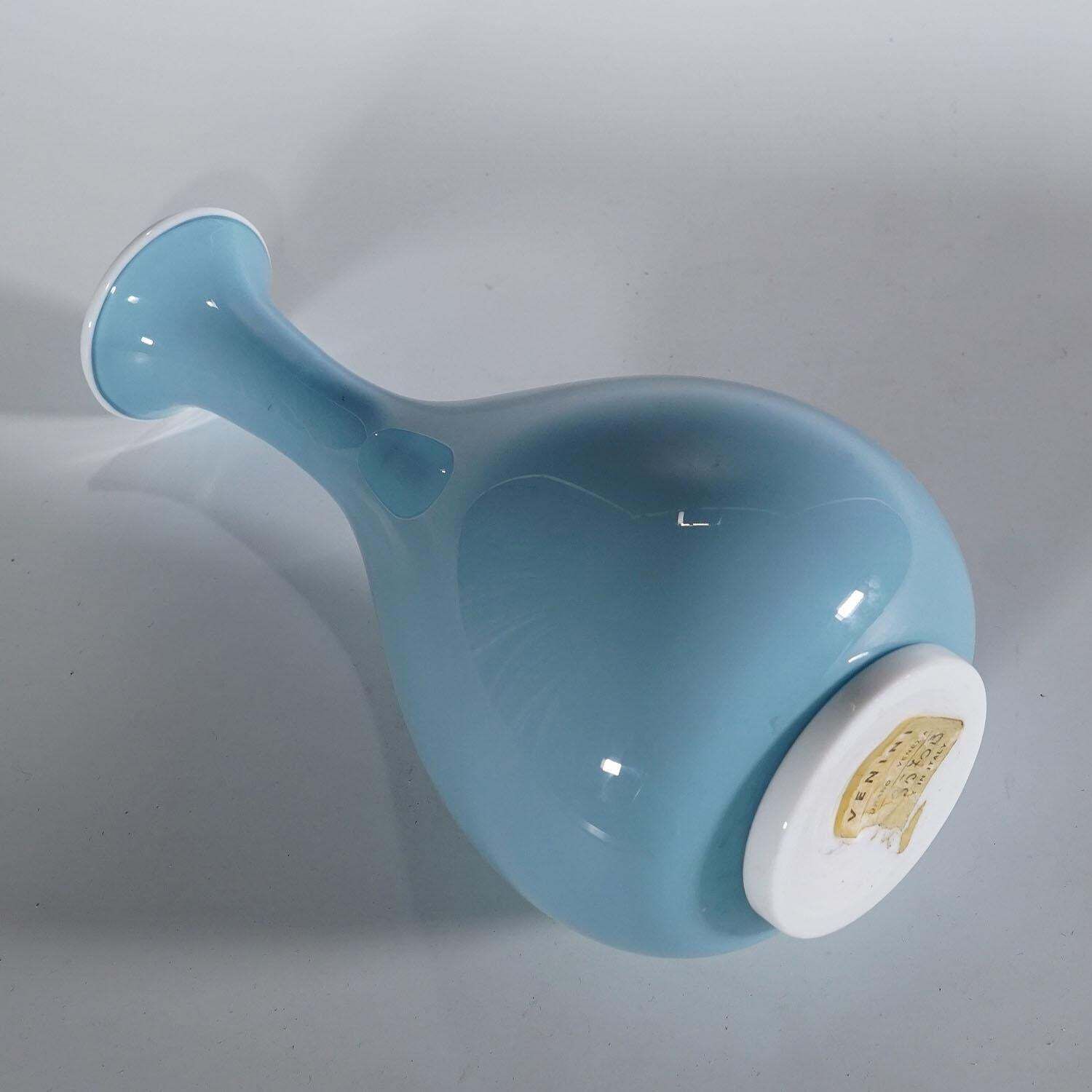 Tomaso Buzzi For Venini Vase In Light Blue And Lattimo Glass Ca. 1933 photo 1736.0