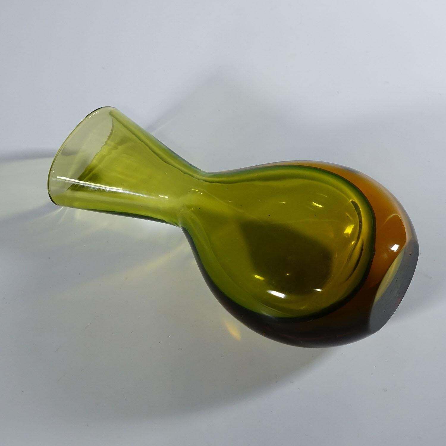 Vase In Green And Amber Sommerso Glass, Flavio Poli For Seguso photo 692.0